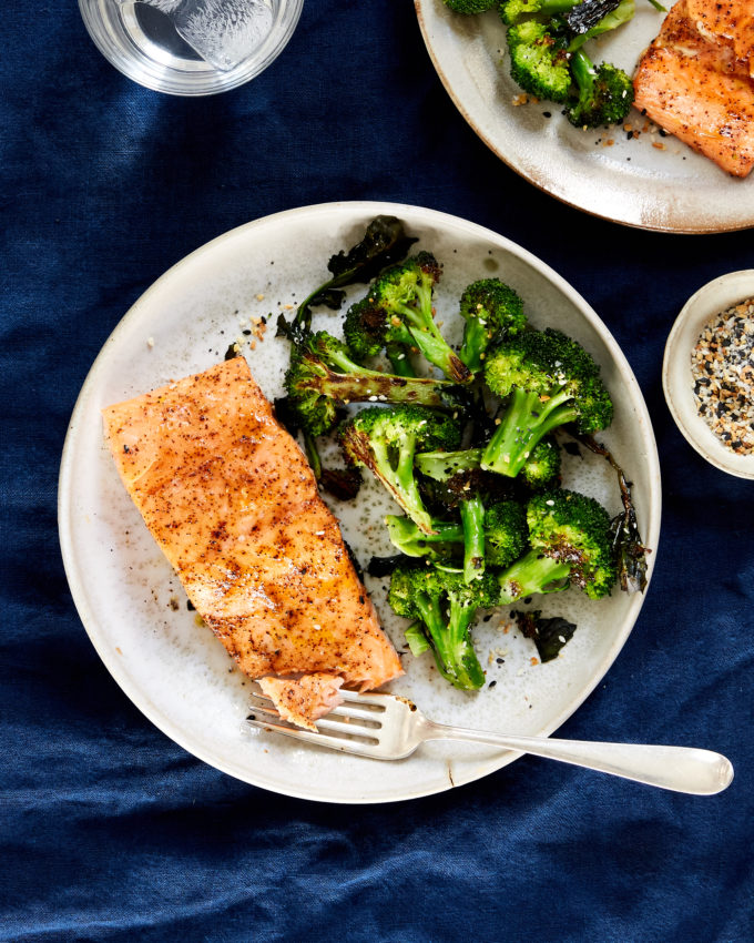Five-Ingredient Dinner: Baked Salmon With 